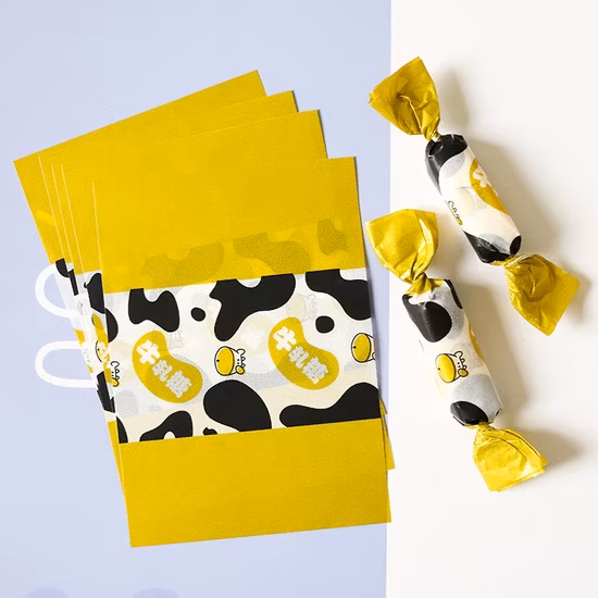 Bella carta da regalo in cera oleata stampata con torrone, caramelle, cioccolato dolce